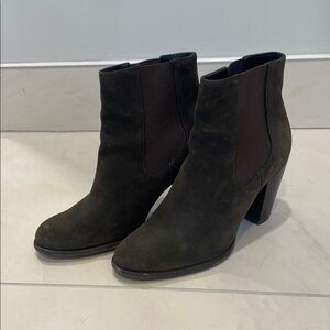 Elegant Dark Brown Ankle Boots